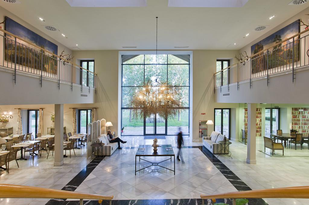 Hotel Villa Marcilla Dış mekan fotoğraf