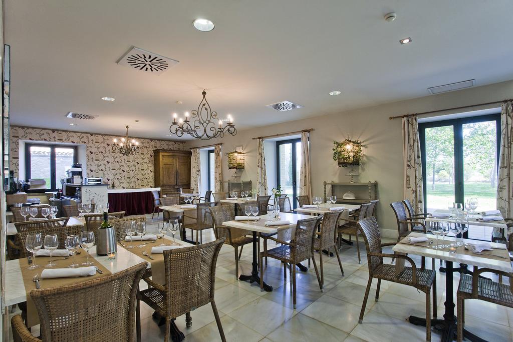 Hotel Villa Marcilla Dış mekan fotoğraf