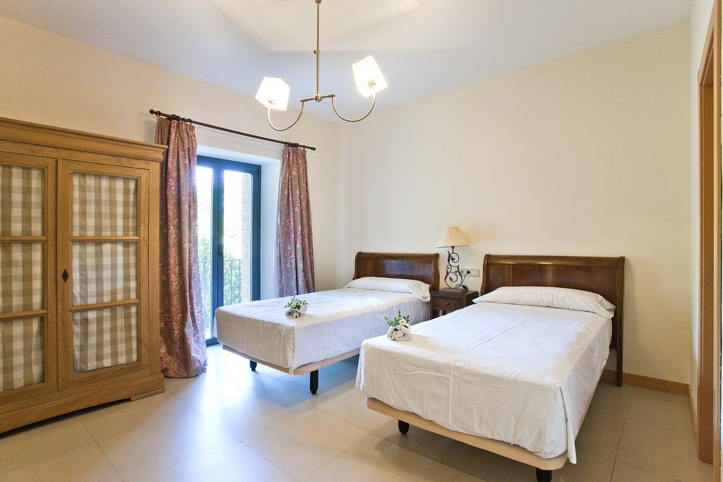 Hotel Villa Marcilla Dış mekan fotoğraf