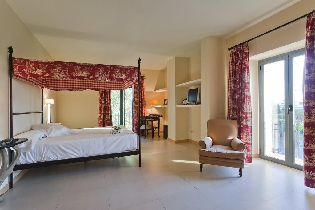Hotel Villa Marcilla Dış mekan fotoğraf